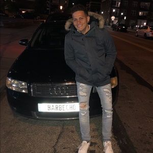 Meet your Posher, Santos